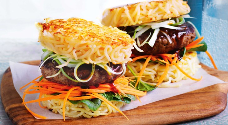 Bước 7 Thành phẩm Hamburger mì gói