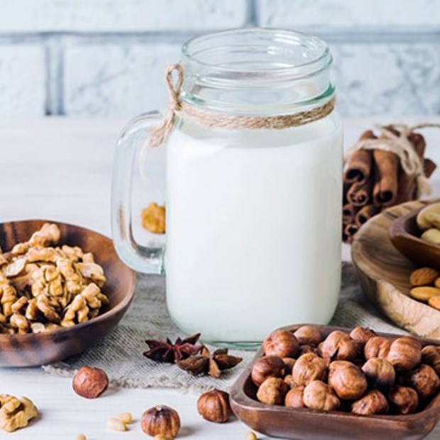 Hướng dẫn cách làm 3 công thức sữa hạt giúp giảm cân, tốt cho sức khỏe