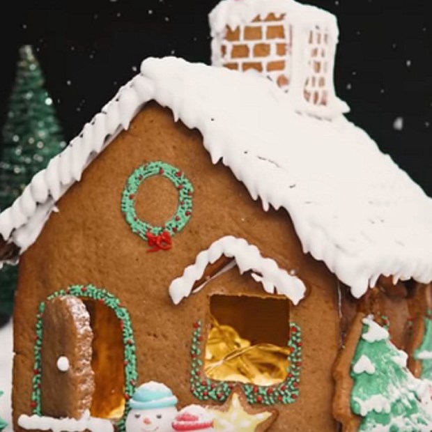 Cách làm ngôi nhà bánh quy gừng vừa ngon vừa đẹp đón giáng sinh
