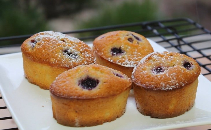 Bánh cupcake Raspberry Friand Pháp