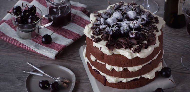 Bánh kem Black Forest rừng đen
