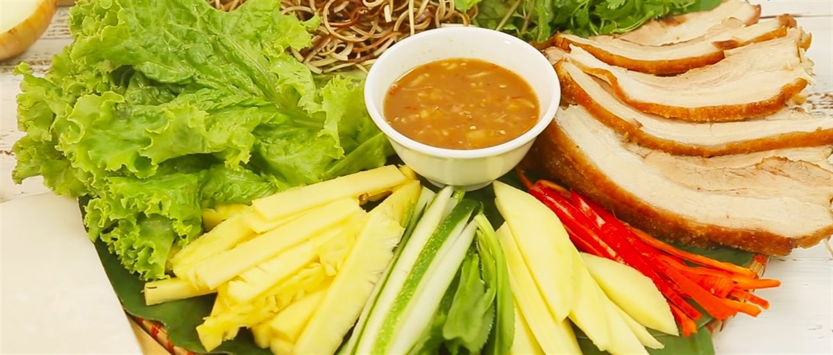 Bánh tráng cuốn thịt heo