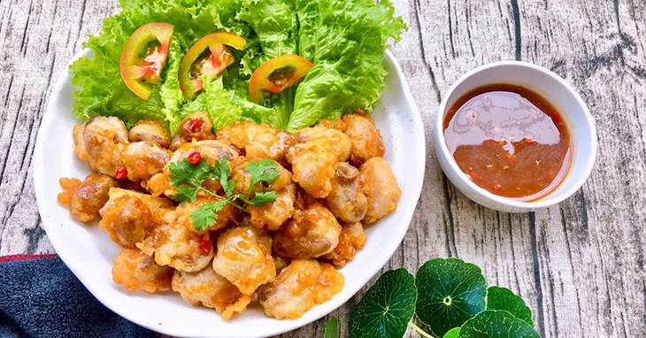 Bao tử cá basa chiên sốt me