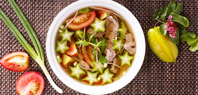 Canh chua bắp bò nấu khế 