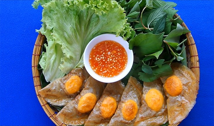 Chả giò trứng