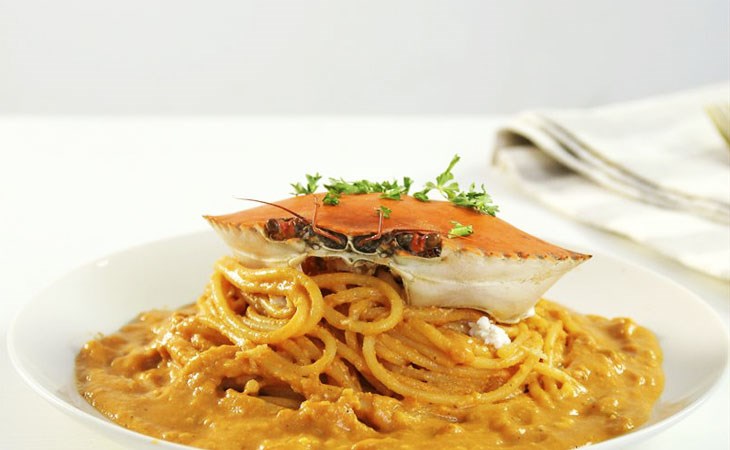 mì Ý cua sốt kem phô mai