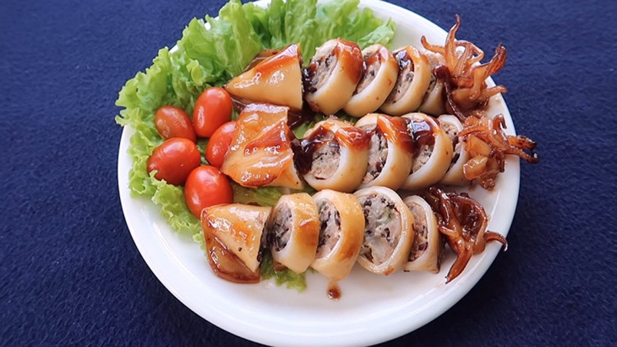 Mực nhồi thịt rim nước dừa