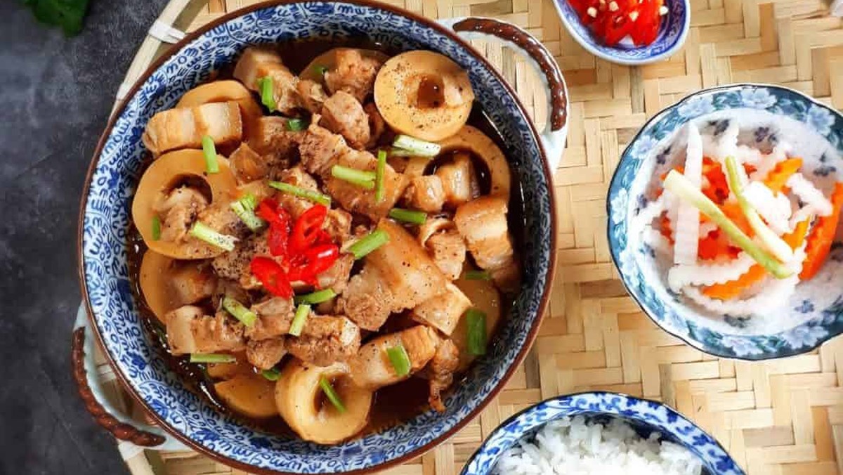 Thịt kho măng tươi