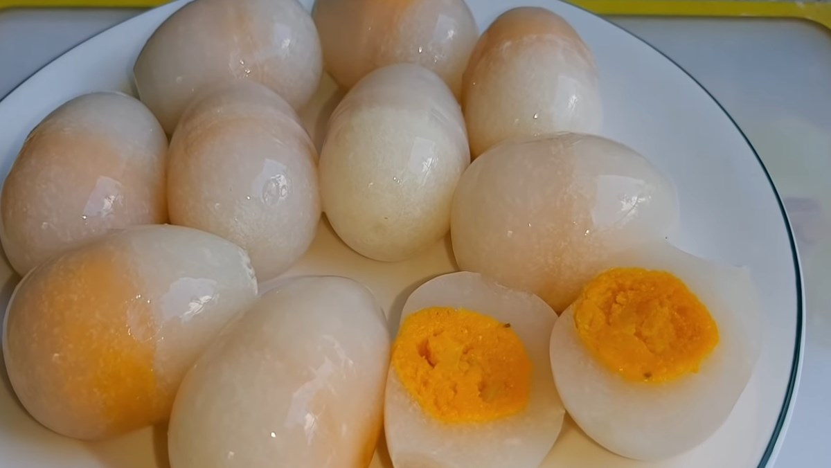 Trứng vịt, trứng gà luộc chay