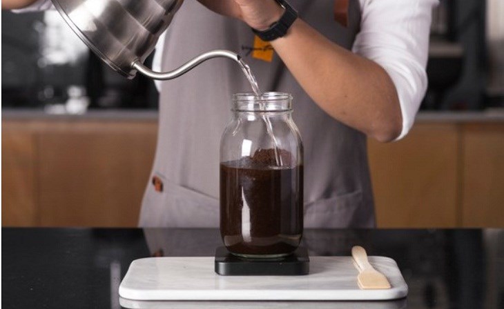 Bước 2 Pha chế Cà phê Cold Brew