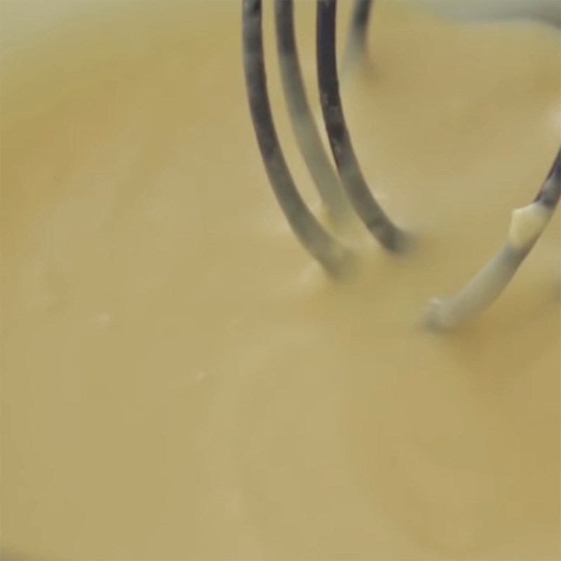 Bước 3 Đánh trộn hỗn hợp cream cheese Mousse bưởi