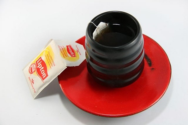 2 Cách pha trà túi lọc và pha trà ấm bằng ấm siêu tốc thơm ngon