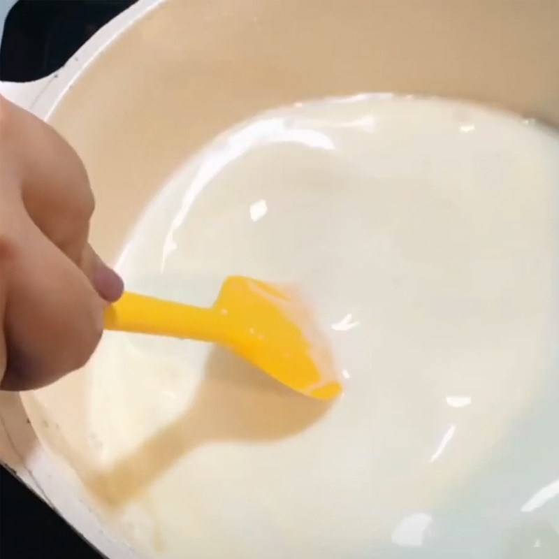 Bước 2 Nấu hỗn hợp bột nước cốt dừa Bánh sữa dừa có whipping cream