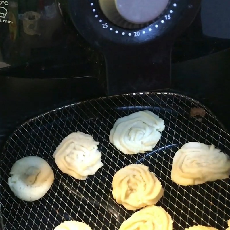 Bước 4 Nướng bánh bánh quy Danisa bằng nồi chiên không dầu