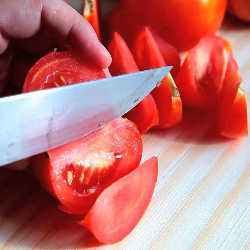 Bước 2 Sơ chế các nguyên liệu khác Bạch tuộc xào chua ngọt