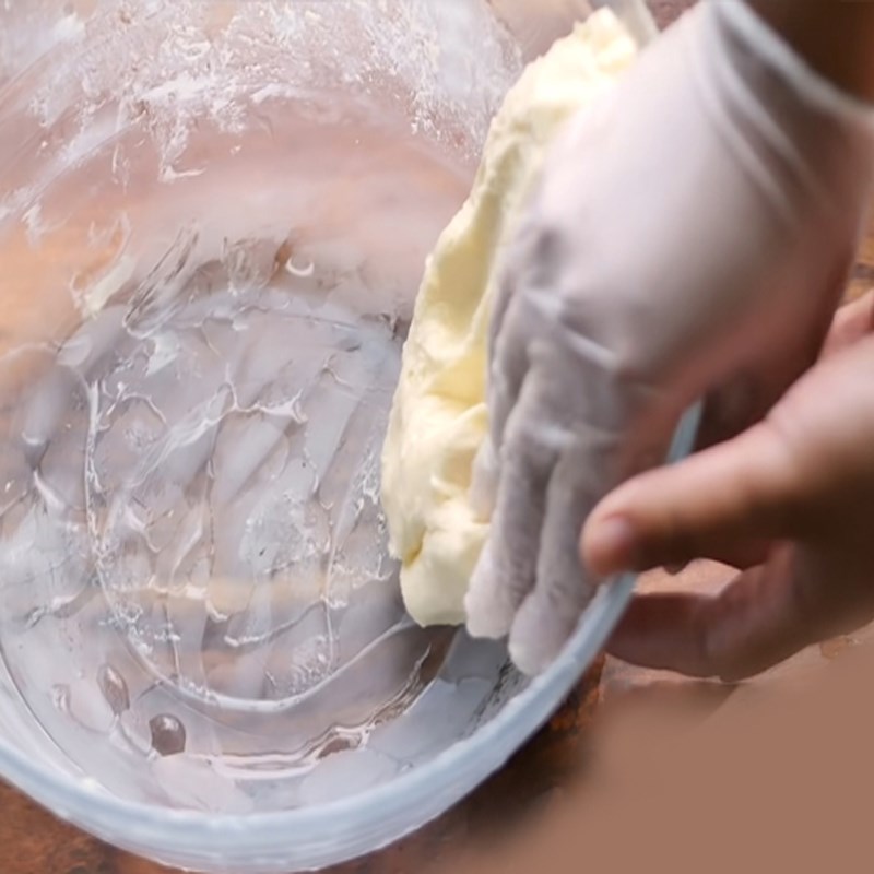 Bước 3 Tách nước cho bơ Bơ - butter bằng kem tươi (heavy cream)