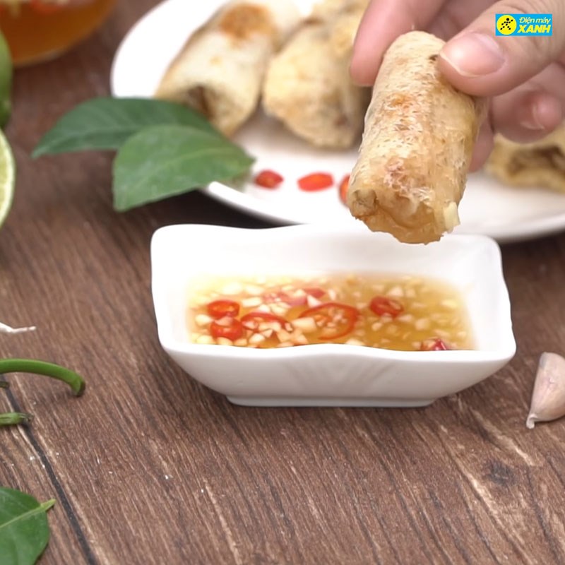 Bước 3 Thành phẩm Nước mắm chấm chả giò Bước 3 Thành phẩm Nước mắm chấm chả giò