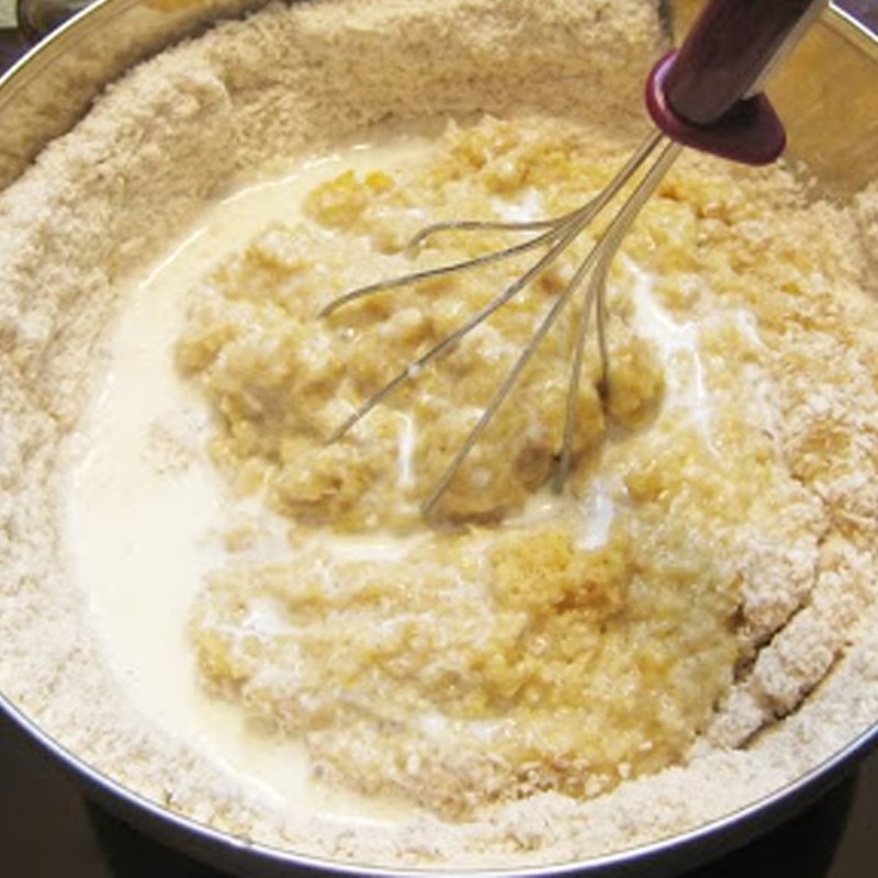 Bước 2 Trộn bột Bánh Oreo kem chuối