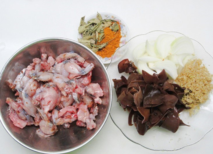 Nguyên liệu món ăn 3 cách làm ếch xào
