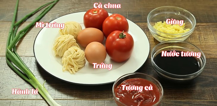 Nguyên liệu làm mì trứng cà chua