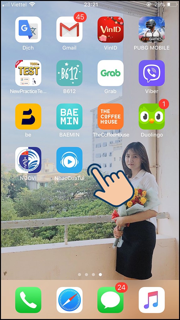 Vào ứng dụng NhacCuaTui.