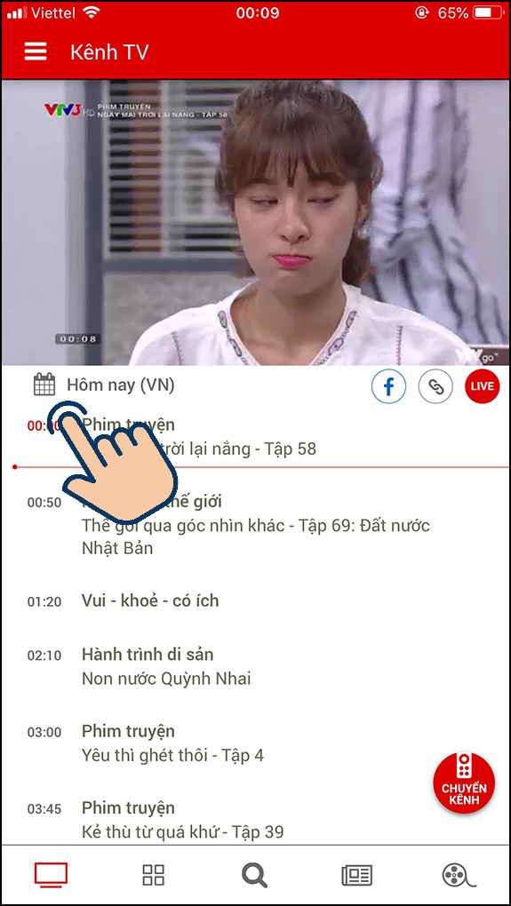 Nếu bạn muốn xem lại lịch phát sóng ngày trước đó thì tại màn hình hiển thị chọn biểu tượng quyển lịch.