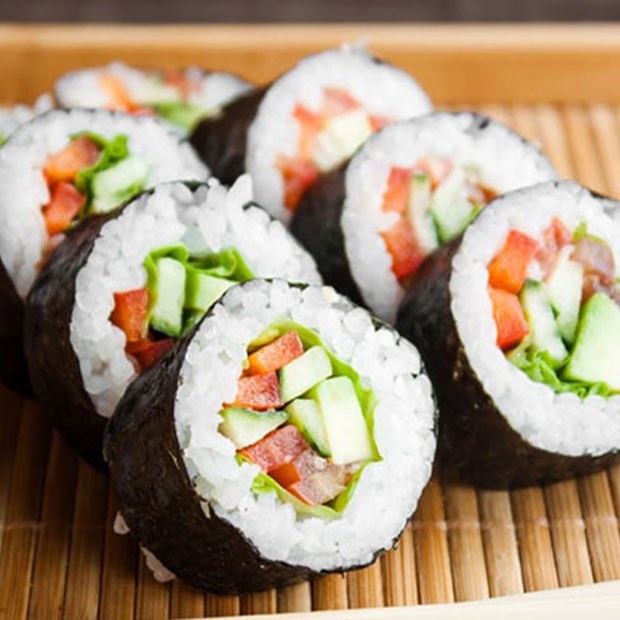 Cách làm Sushi dễ nhất quả đất cực ngon hấp dẫn