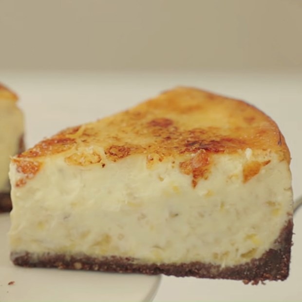 Cách làm cheesecake chuối nướng thơm ngon, béo mịn đơn giản