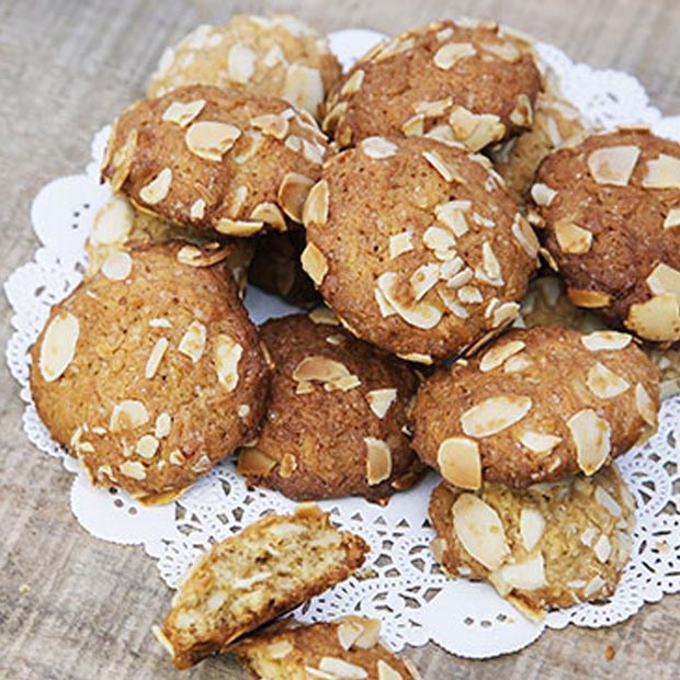 Hướng dẫn chi tiết cách làm bánh quy dừa hạnh nhân cực dễ làm
