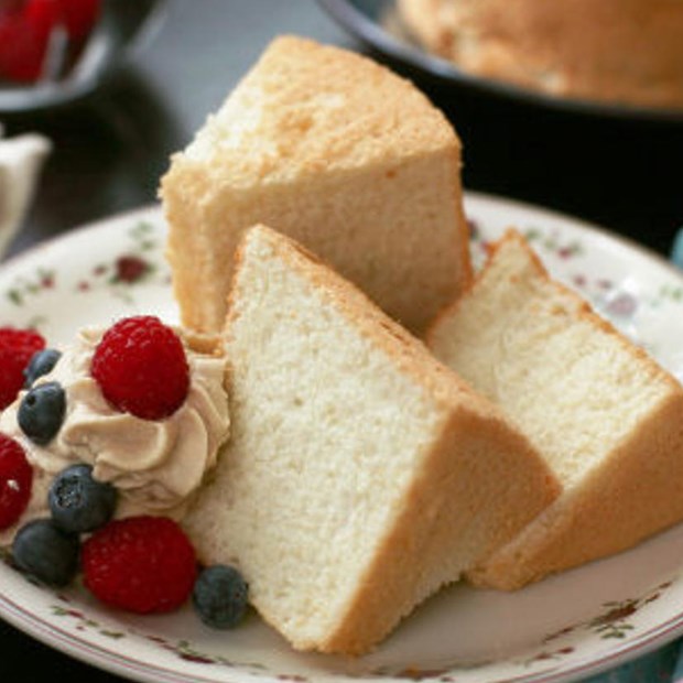 Chi tiết cách làm bánh bông lan thiên thần - Angel Food Cake