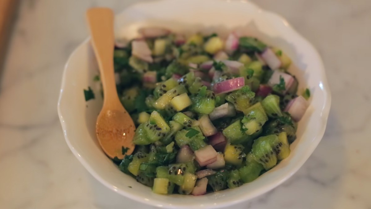 Salad kiwi