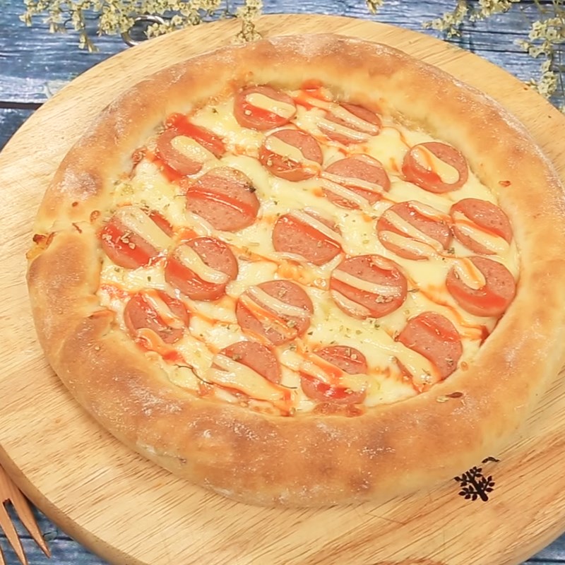 Bước 6 Thành phẩm Pizza xúc xích viền phô mai