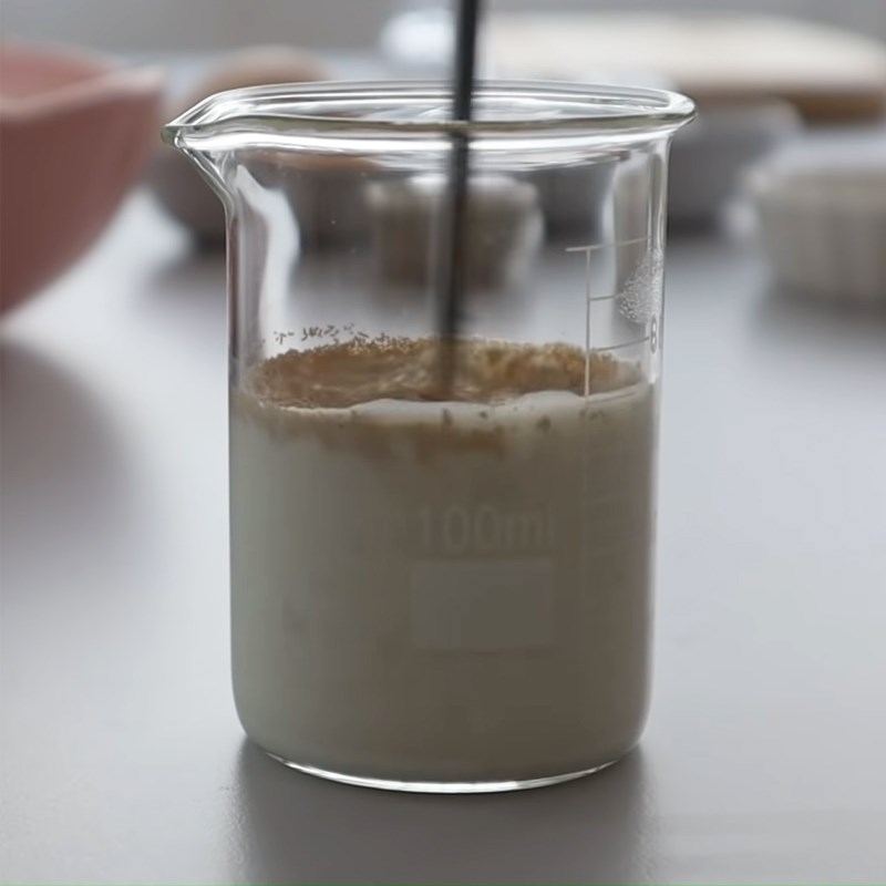 Bước 1 Kích men nở Bánh mì cam