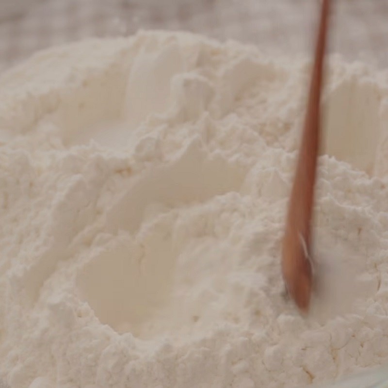 Bước 1 Trộn bột Pizza Chicago