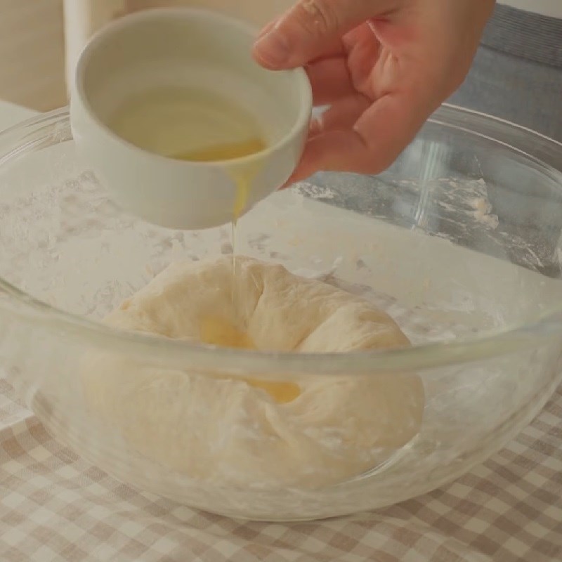 Bước 2 Nhào bột Pizza Chicago