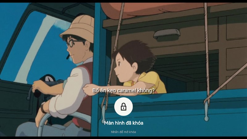 Để mở khóa, bạn chạm nhẹ vào màn hình lần nữa. Lúc này màn hình sẽ hiện "Màn hình đã khóa" ngay giữa màn hình. Chọn biểu tượng ổ khóa