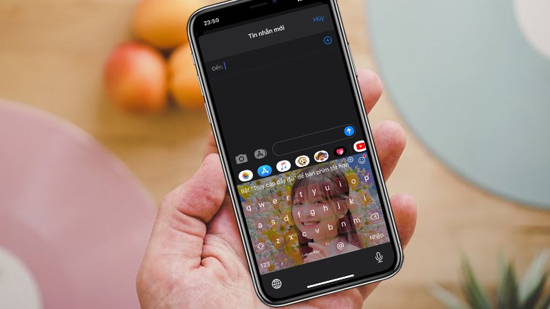 C&aacute;ch ch&egrave;n ảnh v&agrave;o b&agrave;n ph&iacute;m iPhone bằng ứng dụng Laban Key đơn giản