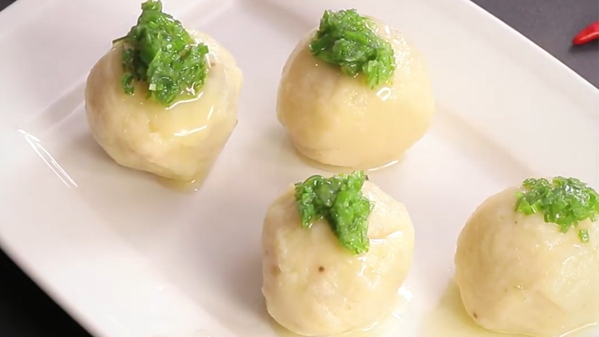 Bánh khoai tây viên chay nhân nấm thập cẩm