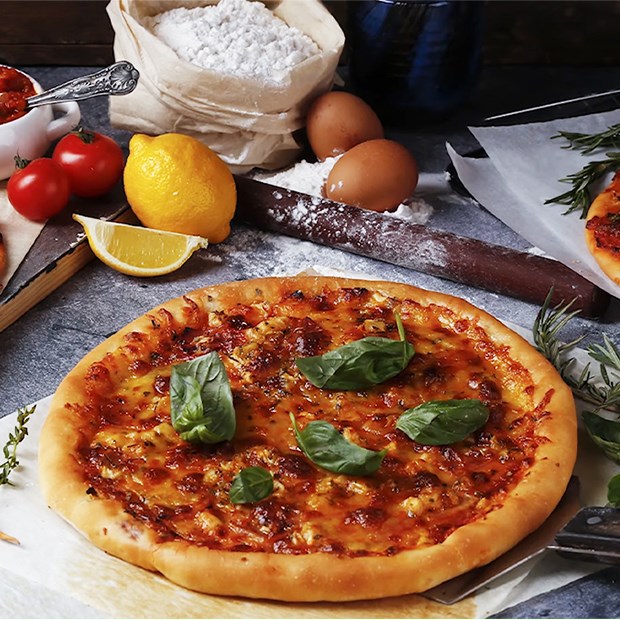 2 cách làm pizza Hawaii thơm ngon, hấp dẫn, đơn giản tại nhà