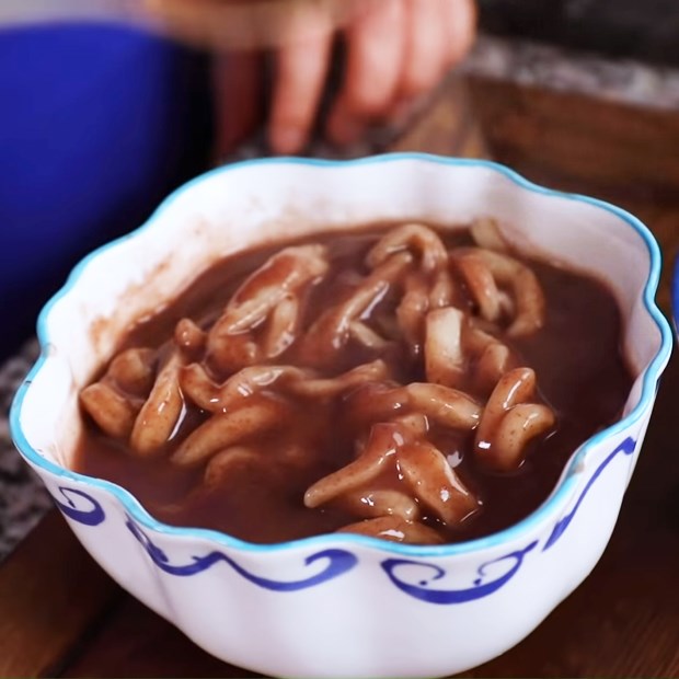 Cách làm mì đậu đỏ Hàn Quốc mềm ngon, đậm đà, cực lạ miệng
