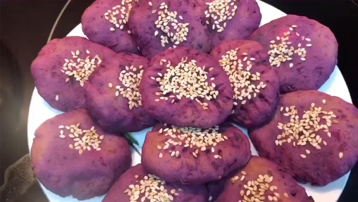 Bánh khoai lang tím nhân phô mai bằng nồi chiên không dầu
