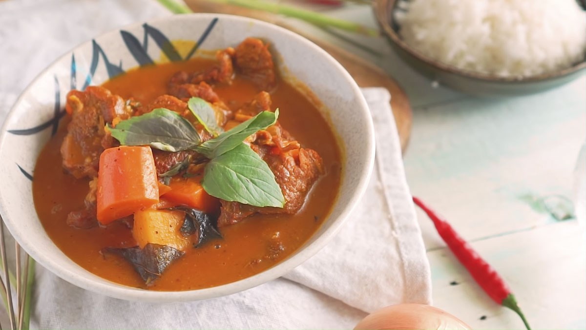 Cà ri bò nước cốt dừa