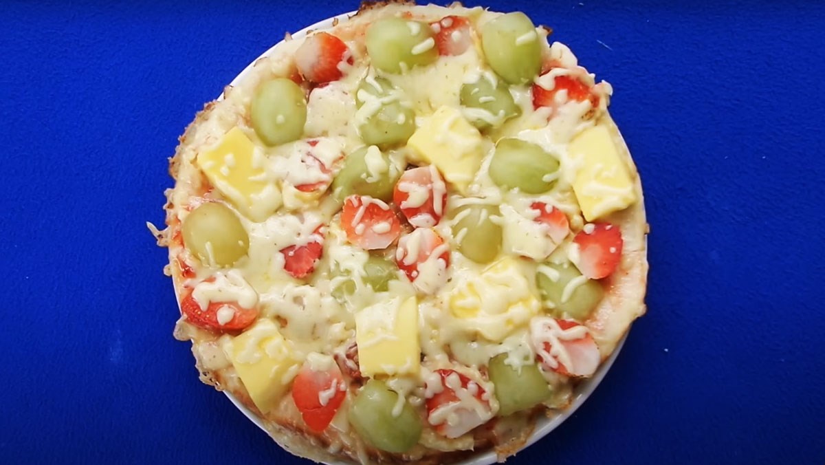 Pizza trái cây