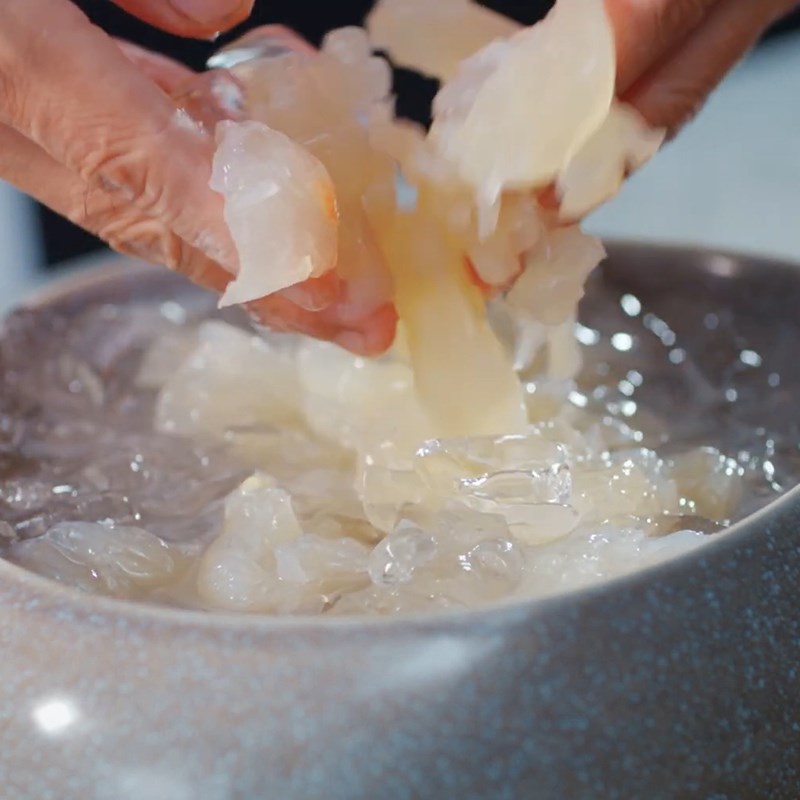 Bước 2 Cắt thịt tôm Sashimi tôm hùm
