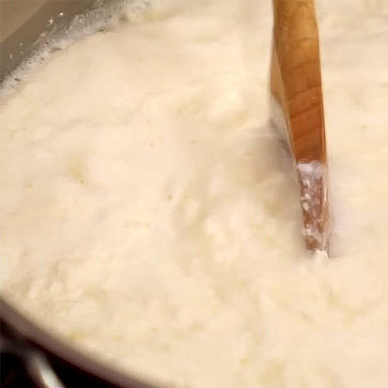 Bước 2 Đun hỗn hợp sữa Phô mai Ricotta