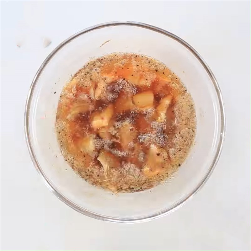 Bước 1 Sơ chế và ướp gà Gà chiên bia