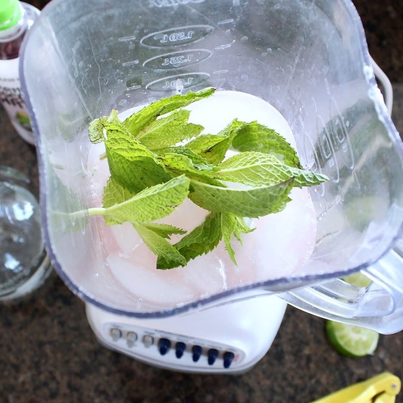 Bước 2 Làm mojito Mojito chanh cốt dừa