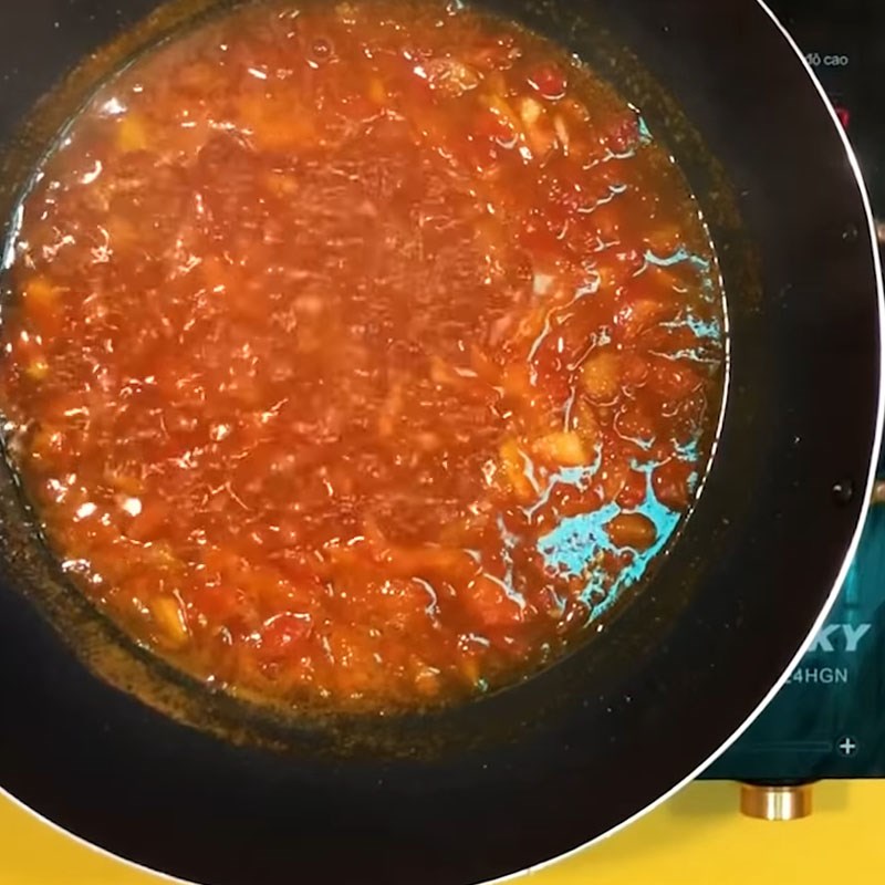 Bước 5 Làm sốt cà chua Cà chua nhồi thịt