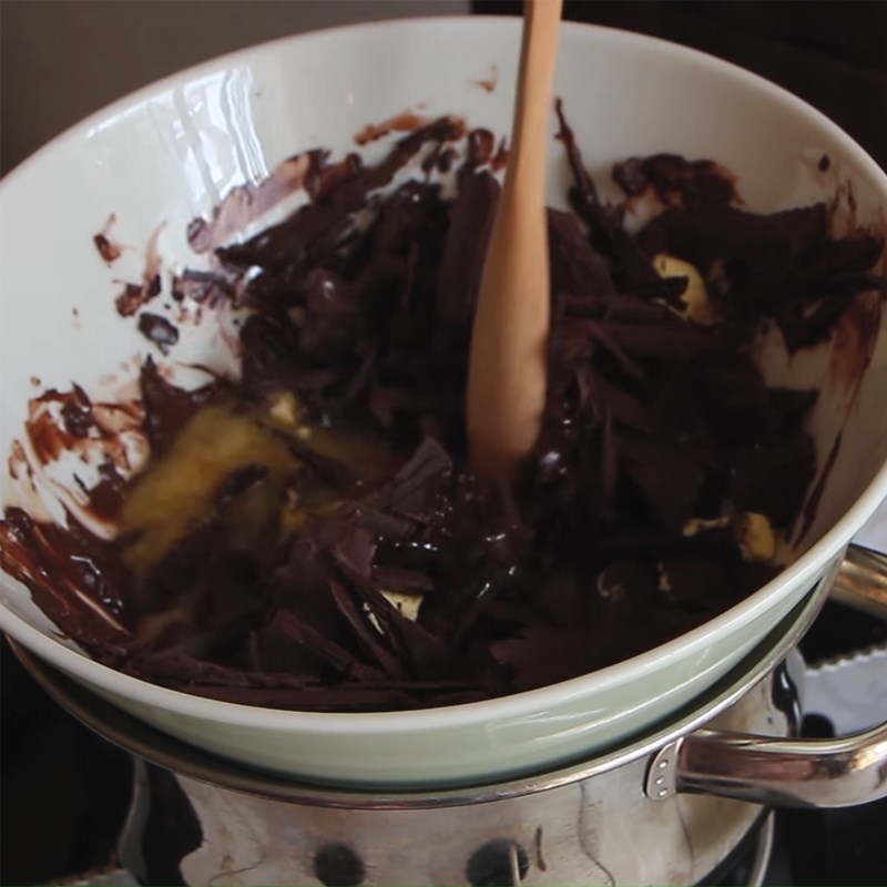 Bước 1 Nấu chảy bơ và socola Bánh brownie bí đỏ
