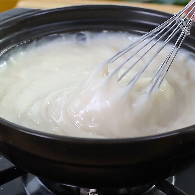 Bước 2 Nấu hỗn hợp sữa đậu nành Tàu hũ dẻo nước cốt dừa